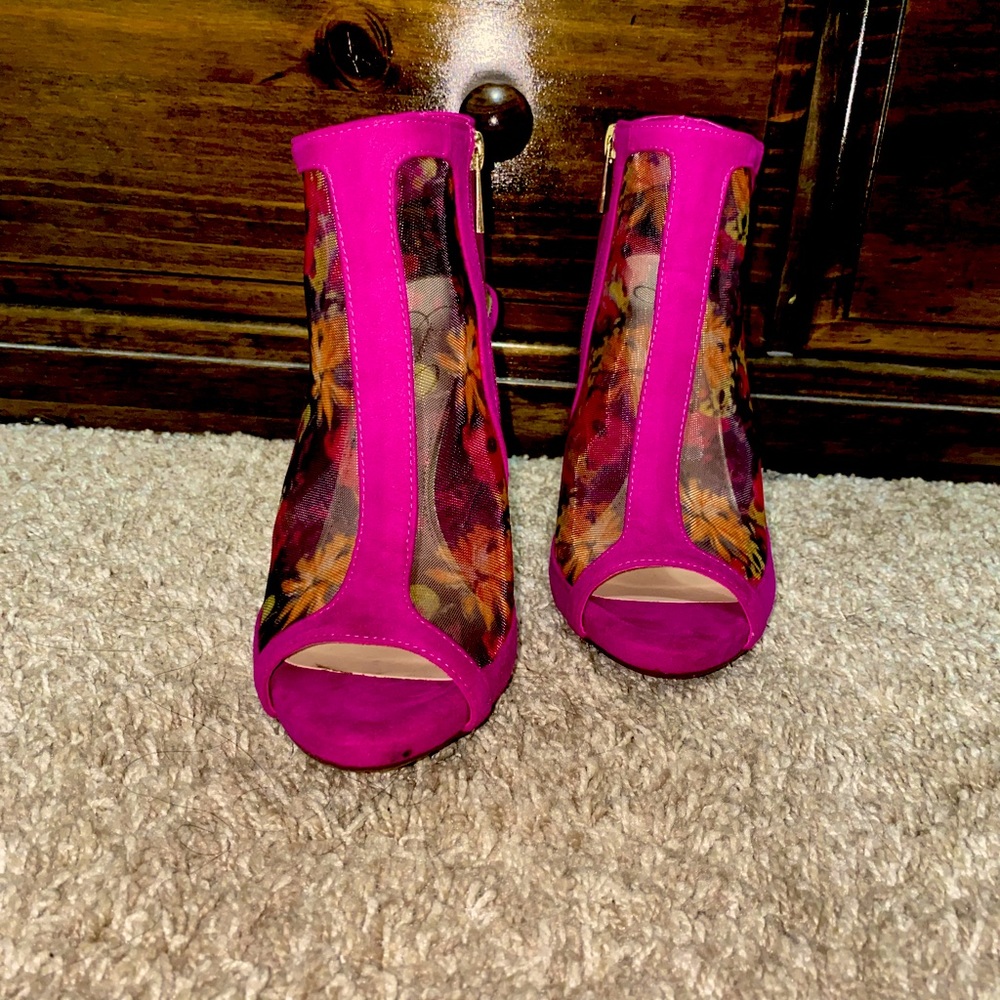 Jessica  Simpson heels